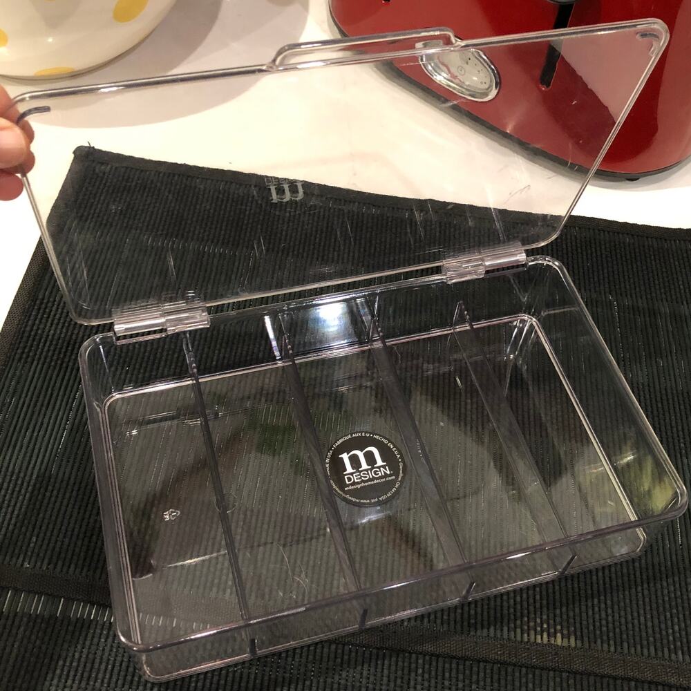 USA Made MDesign Clear Plastic Hinged 5-Part Organizer Great, Unused Condition‎